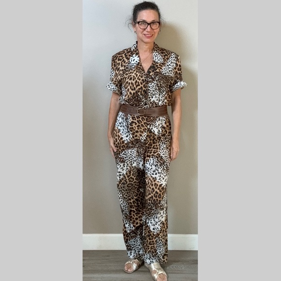 Vintage Short Sleeve Animal Print Jumpsuit by Caron of Chicago size Small/Medium - Picture 2 of 13